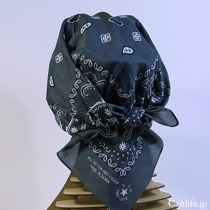 大きいサイズのバンダナ（グレイ）