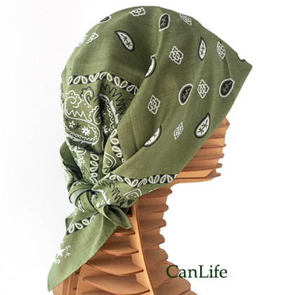 大きいサイズのバンダナ（オリーブグリーン）