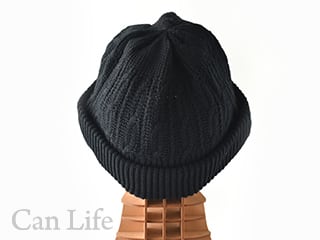 浅めのケーブル柄ニット帽子（男女兼用）