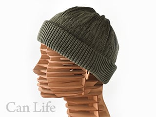 浅めのケーブル柄ニット帽子（男女兼用）