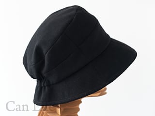 冬用脱毛ケア帽子／楽々うしろゴム・クロッシェ帽子　ブラック